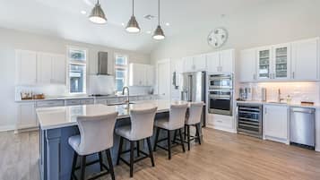 Ferienhaus, 3 Schlafzimmer | Eigene Küche | Kühlschrank, Ofen, Wasserkocher mit Kaffee-/Teezubehör, Toaster