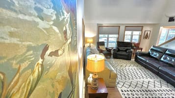 Chalet, 4 Bedrooms | Living area