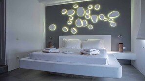 7 Schlafzimmer, Zimmersafe, Schreibtisch, BĂŒgeleisen/BĂŒgelbrett