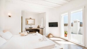 7 Schlafzimmer, Zimmersafe, Schreibtisch, Bügeleisen/Bügelbrett