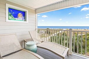 Condo, Multiple Beds, Pool Access, Ocean View (#2 - No Pets) | Property grounds