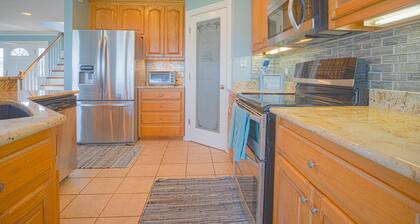 Secluded Waterfront Hideaway- Pet Friendly-Close to OBX and Duck Hunting