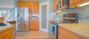 Secluded Waterfront Hideaway- Pet Friendly-Close to OBX and Duck Hunting