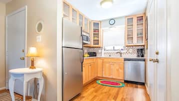 Condo, Multiple Beds, Pool Access, Pool View (#4B - No Pets) | Private kitchen | Fridge, microwave, oven, stovetop