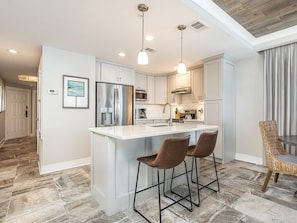 Condo, 1 King Bed with Sofa bed, Pool Access, Ocean View (331 - No Pets Allowed) | Private kitchen | Fridge, microwave, oven, stovetop