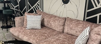 Cozy Lux FOUR bedroom Bed and Breakfast