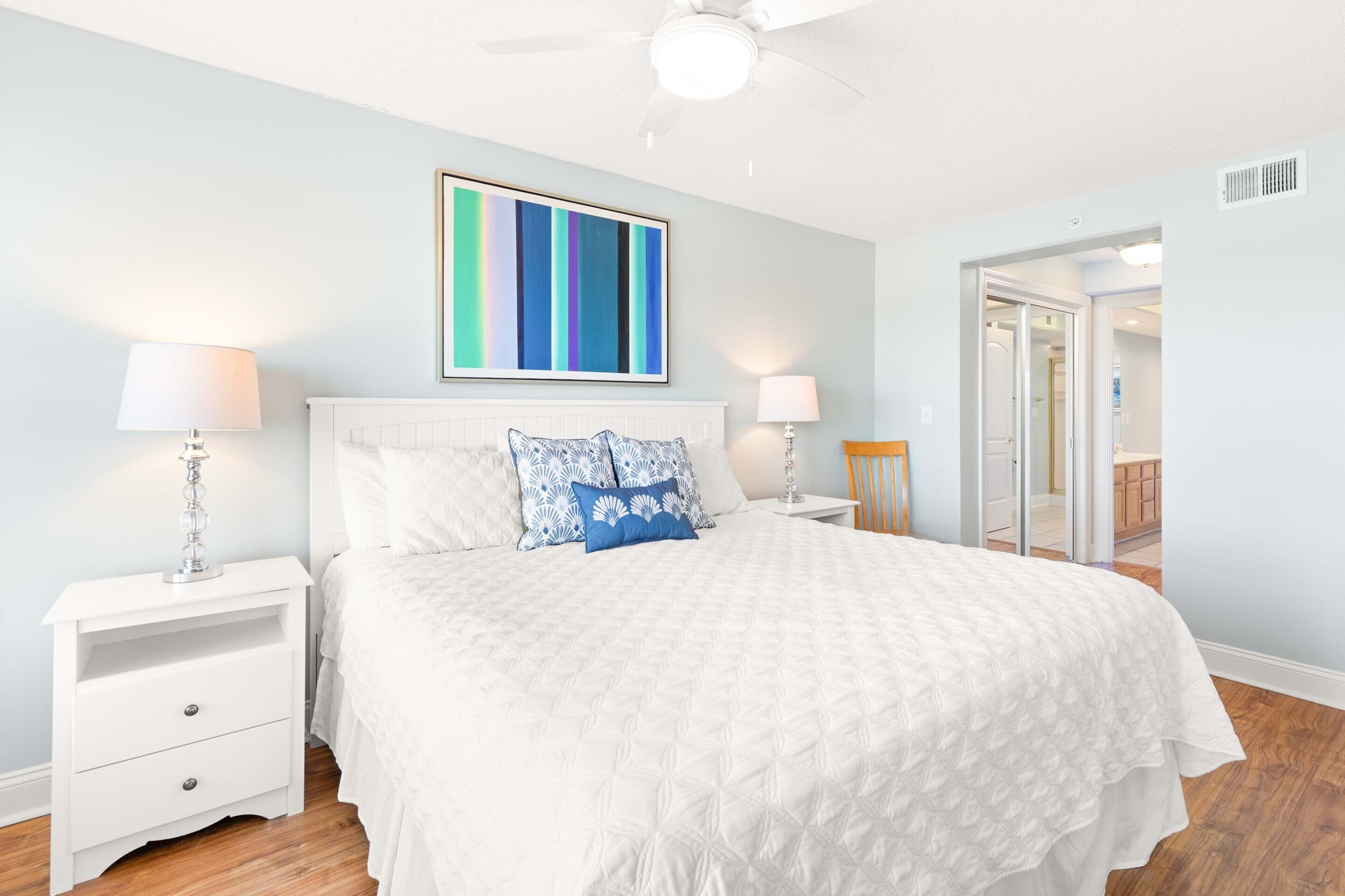 Condo, varias camas, cocina, vista al océano (#303 - No Pets) | 3 habitaciones, decoración personalizada y muebles diferentes 