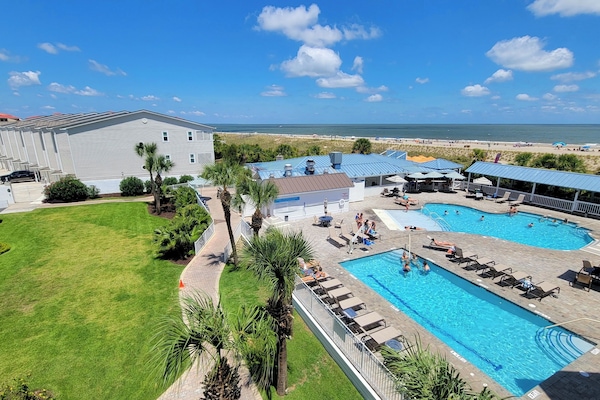 Condo (#237 - No Pets) | Servicio de la propiedad