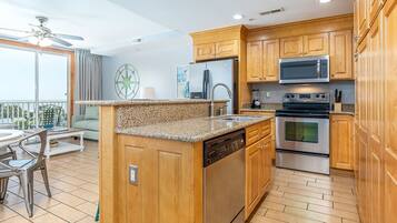 Condo, Multiple Beds, Pool Access, Beach View (#132 - Pets) | Private kitchen | Fridge, microwave, oven, stovetop