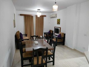 Chalet | Living area