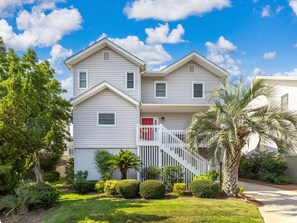 Exterior - A Salty Senorita by Tybee Vacation Rentals (Tybee Island)