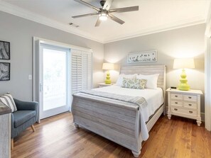 House, Multiple Beds, Hot Tub, Partial Ocean View