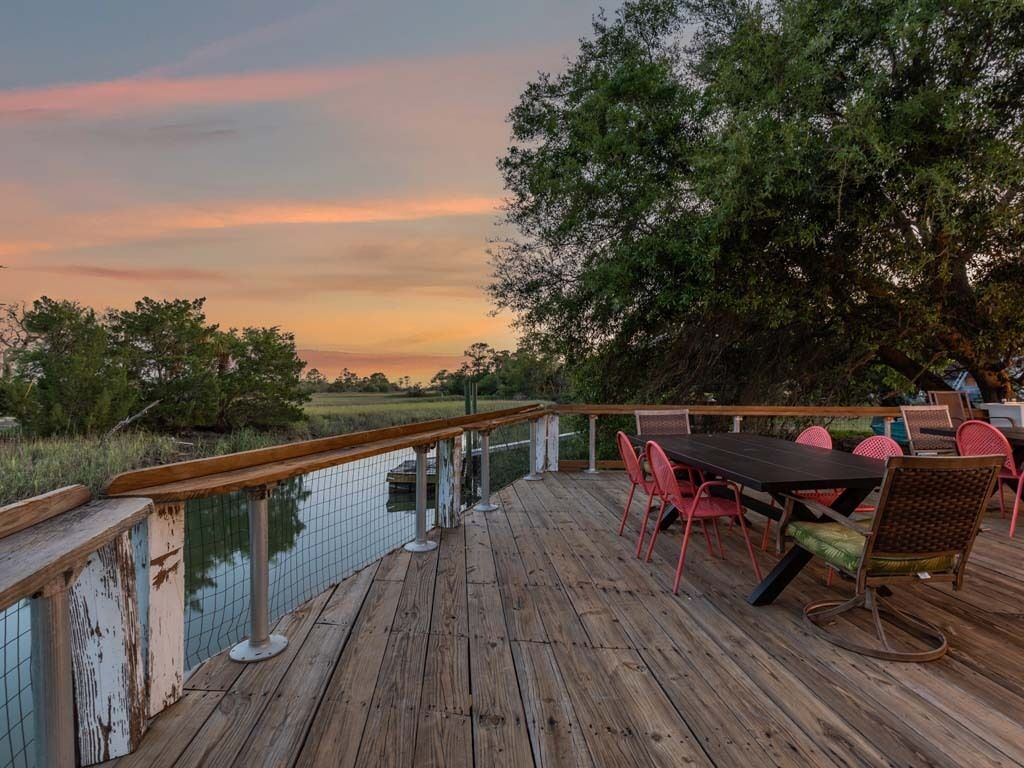 Casa, varias camas, cocina | Áreas de la propiedad