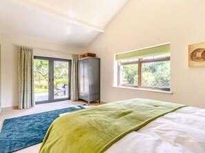 1 chambre, décoration personnalisée, ameublement personnalisé
