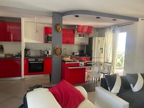Interior - villa 200m from the sea (Sainte-Rose)