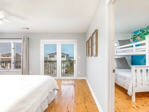 Maison, plusieurs lits, accès piscine, vue partielle sur la mer | 4 chambres, Wi-Fi gratuit, draps fournis