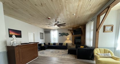 The Inn at Dirickson Creek - Room Four