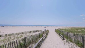 Beach nearby - localSTR - Beach Block Oasis - 4,000sqft + 5 Bed (Atlantic City)