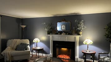 Smart TV, fireplace, stereo, computer monitors