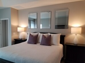 6 bedrooms, free WiFi, bed sheets, wheelchair access - Less than 15 minutes to the Disney Area! (Kissimmee)