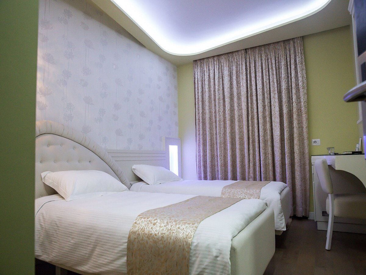 Tomannsrom | Safe på rommet, lydisolert, strykejern/-brett og barnesenger (inkludert)