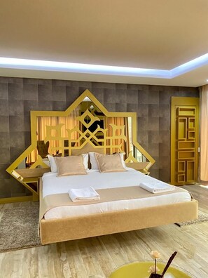 Dobbeltrom | Safe på rommet, lydisolert, strykejern/-brett og barnesenger (inkludert)