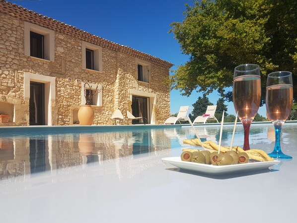 Piscine extérieure, piscine chauffée