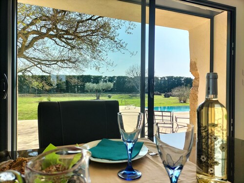 Cottage Relaxant Pour 2 Personnes au Cœur du Luberon