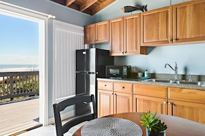 Fridge, microwave, coffee/tea maker, toaster - Direct Oceanfront Beach Romantic Escape- Quad (Melbourne Beach)
