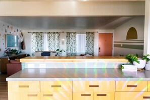 Lobby - El Paseo | Relaxing Mid-Century Boho Home (Twentynine Palms)