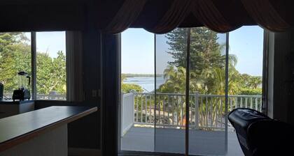 Luxury Bayview Wellness Retreat w/Pool, Salt-Water Jacuzzi, Hot Tub...+ more!