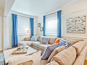 Condo, Multiple Beds, Kitchen, Garden View | Living area | TV