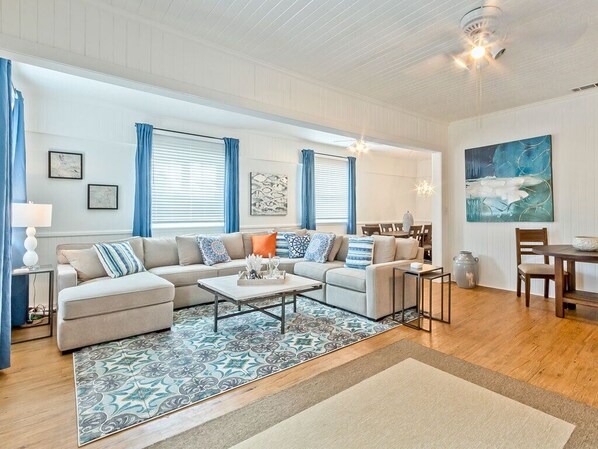 Condo, Multiple Beds, Kitchen, Garden View | Living area | TV