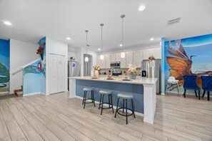 Fridge, microwave, oven, dishwasher