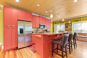 獨棟房屋, 多張床, 廚房, 花園景觀 | 私人廚房 | 電冰箱、微波爐、烤箱、爐台