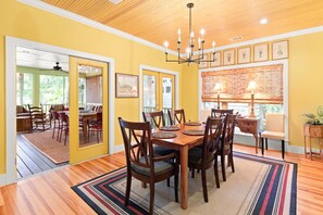 獨棟房屋, 多張床, 廚房, 花園景觀 | 用餐區