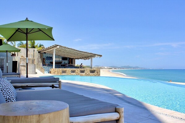 Piscine extérieure, piscine chauffée