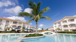 3 outdoor pools
