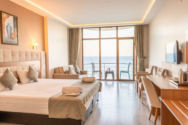 Panorama kamer, 1 twee- of 2 eenpersoonsbedden | Lakens van Egyptisch katoen, luxe beddengoed, een minibar, een bureau