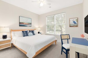 Casa, varias camas, cocina, vistas al jardín | 4 dormitorios, decoración individual, mobiliario individual