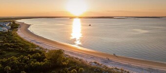 Captain Champs Castaway by Tybee Vacation Rentals