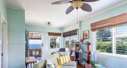 Cozy Cottage in Honoka'a with ocean view from front Lani.