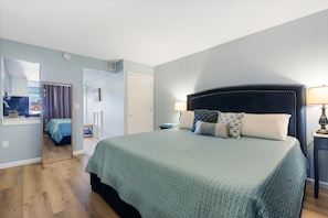 2 bedrooms, iron/ironing board, travel cot, free WiFi