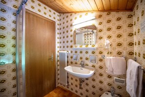 Bruser, håndklæder, Sæbe, Shampoo