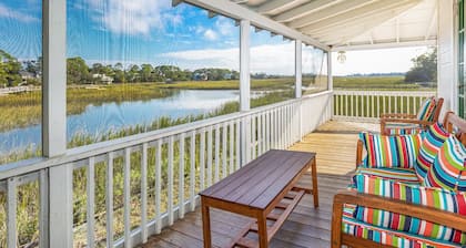 Chimney Pot Cottage by Tybee Vacation Rentals