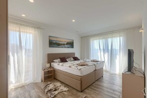 2 bedrooms, iron/ironing board, free WiFi, bed sheets - Brand New Modern apartment for up to 6 guests with shared pool (Novigrad)