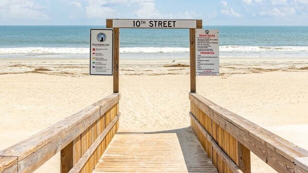 Beach nearby - Coastal Breezes by Tybee Vacation Rentals (Tybee Island)