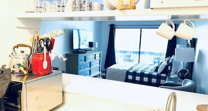 Drop Anchor Now Booking Fall