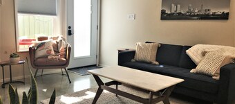 Cozy Southside Studio & Loft with full amenities & close to several hot spots!