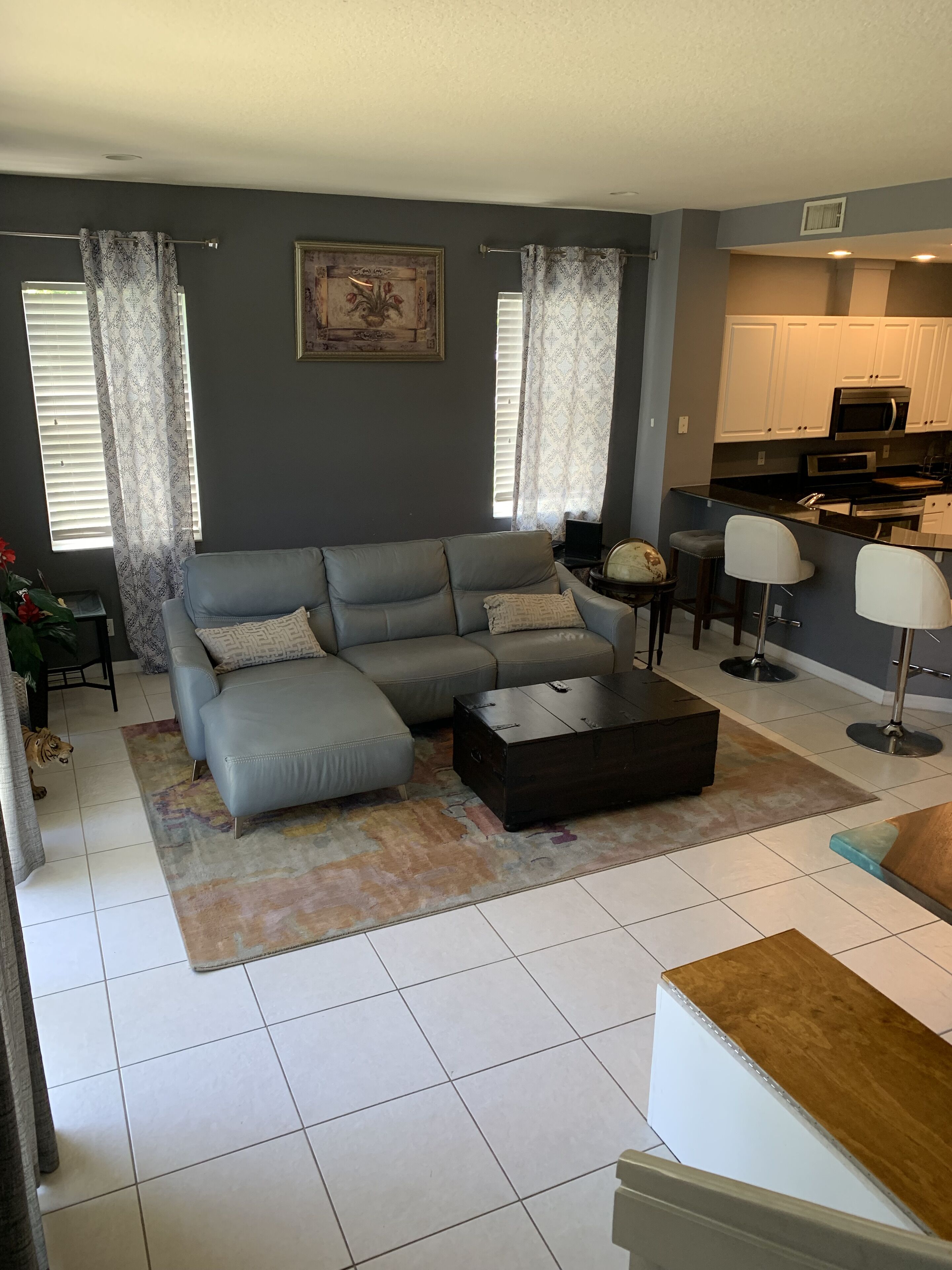 Townhouse Mile from Beach & 3 Blocks from Intercostal